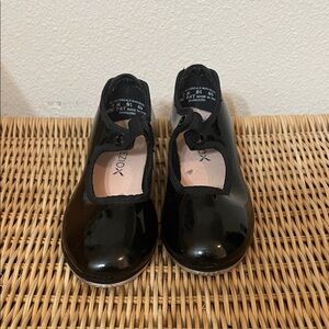 Black Patent little girl tap shoes